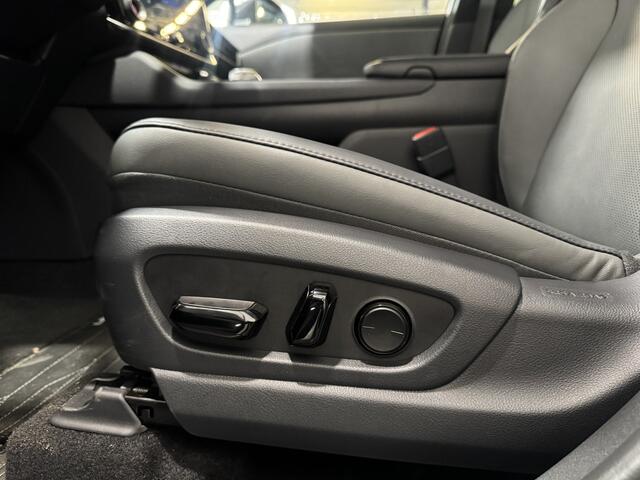 Lexus RZ 350e Luxury Line 77 kWh | Volleder | Stoel/Stuurverwarming | 360 camera | Panoramisch dak |