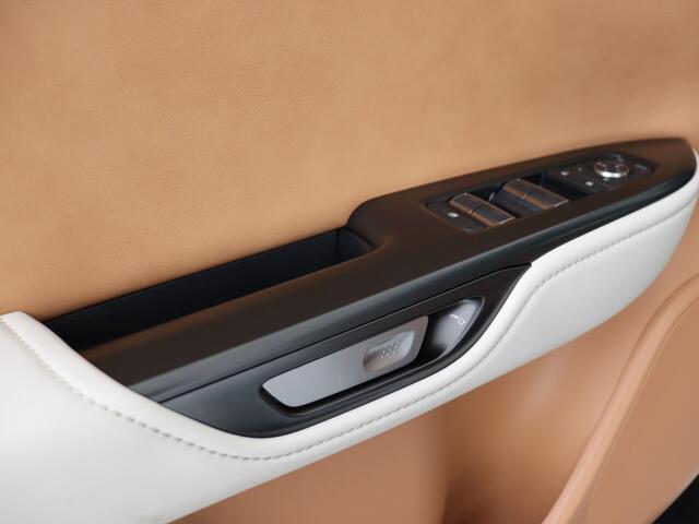 Lexus RZ 350e Luxury Line 77 kWh | 20" Velgen | Head Up Display | Panoramadak |