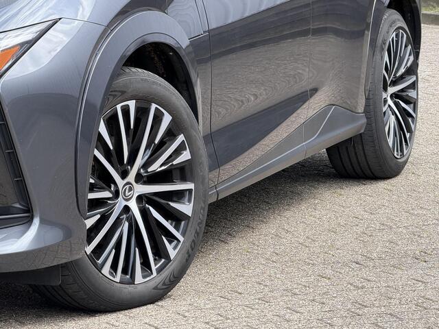 Lexus RZ 450e Executive Line 71 kWh | NL-auto/1e eign./Pano-dak/Leder/Memory/Trekhaak