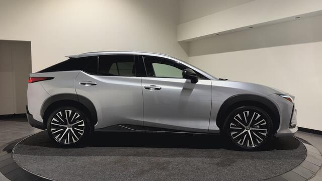 Lexus RZ 450e Executive Line 71 kWh | Leder interieur | Stoelen gekoeld & verwarmd | LMV 20" | Soh (batterijcheck) Waarde 97,9 %