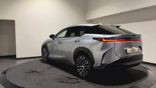 Lexus RZ 450e Executive Line 71 kWh | Leder interieur | Stoelen gekoeld & verwarmd | LMV 20" | Soh (batterijcheck) Waarde 97,9 %