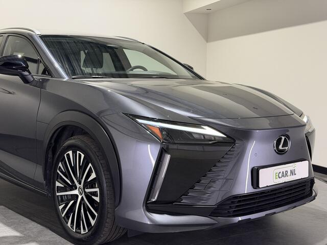 Lexus RZ 450e Executive Line 71 kWh | Leder interieur | Stoelen gekoeld & verwarmd | LMV 20" | Soh (batterijcheck) Waarde 98,1 %