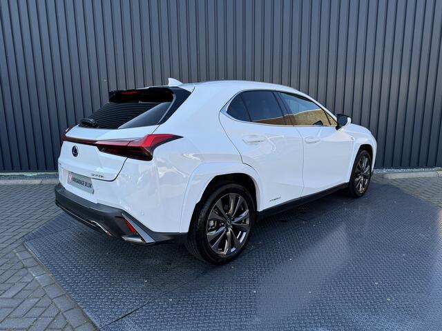 Lexus Ux 250h F Sport | Schuif-/kantel dak | Afnm. Trekhaak | Head-up | BSM | Rijklaar!!