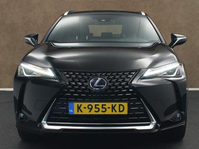 Lexus Ux 300e Business 54 kWh - ORIGINEEL NEDERLANDSE AUTO - AFKOMSTIG VAN 1E EIGENAAR - 8% BIJTELLING- CLIMATE CONTROL - ACHTERUITRIJCAMERA - 17 INCH LICHT METALEN VELGEN - ALCANTARA BEKLEDING - ELEKTRISCH VERSTELBARE VOORSTOELEN - ADAPTIEVE CRUISE CONTROL
