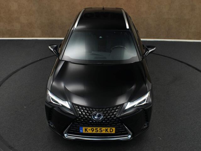 Lexus Ux 300e Business 54 kWh - ORIGINEEL NEDERLANDSE AUTO - AFKOMSTIG VAN 1E EIGENAAR - 8% BIJTELLING- CLIMATE CONTROL - ACHTERUITRIJCAMERA - 17 INCH LICHT METALEN VELGEN - ALCANTARA BEKLEDING - ELEKTRISCH VERSTELBARE VOORSTOELEN - ADAPTIEVE CRUISE CONTROL