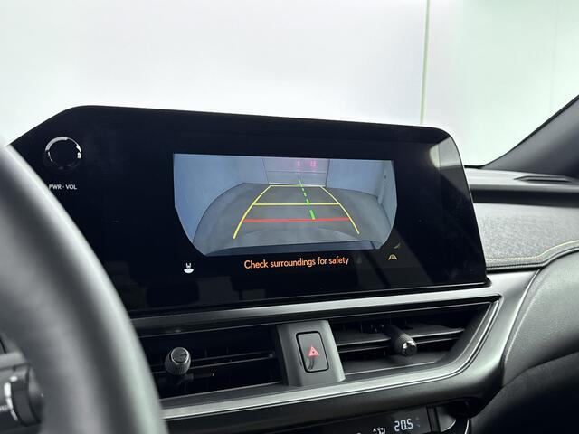 Lexus Ux 300h Luxury Line | Head up Display | Stoel & Stoerverwarming | Apple Carplay |