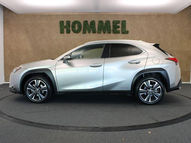 Lexus Ux 250h Preference Line - ORIGINEEL NEDERLANDSE AUTO - APPLE CARPLAY/ANDROID AUTO - ADAPTIEVE CRUISE CONTROL - DODEHOEKDETECTIE - KEYLESS ENTRY/START - LICHTMETALEN VELGEN 18'INCH - PARKEERSENSOREN VOOR EN ACHTER - LED LAMPEN VOOR EN ACHTER