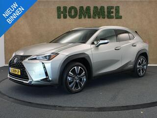 lexus-ux-250h-preference-line---ori