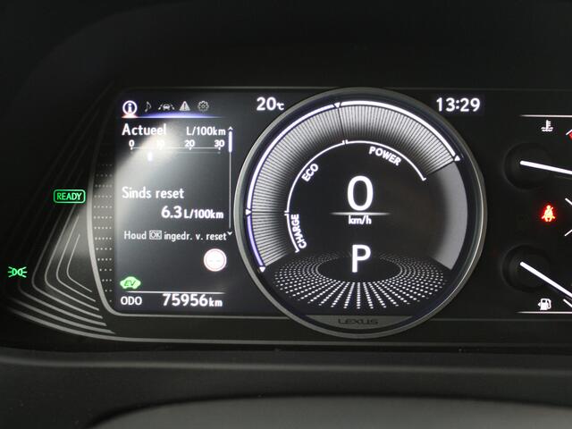 Lexus Ux 250h Business Line Limited | Apple Carplay/ Android Auto | Safety System+ | Dodehoekdetectie | Parkeersensoren en -camera |