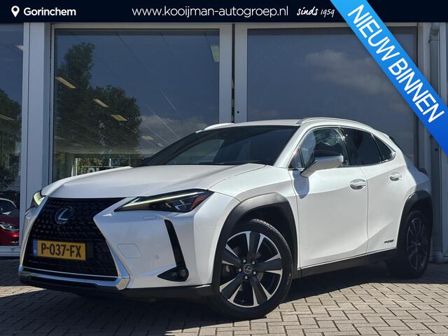 Lexus Ux 250h Executive Line President Pack | Mark Levinson | Stoelventilatie | Memory | Groot scherm | 360 camera | Trekhaak | HUD | Blindspot