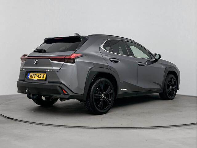Lexus Ux 250h Business Line Limited | Trekhaak | Stoelverwarming | Apple Carplay /- Android Auto |