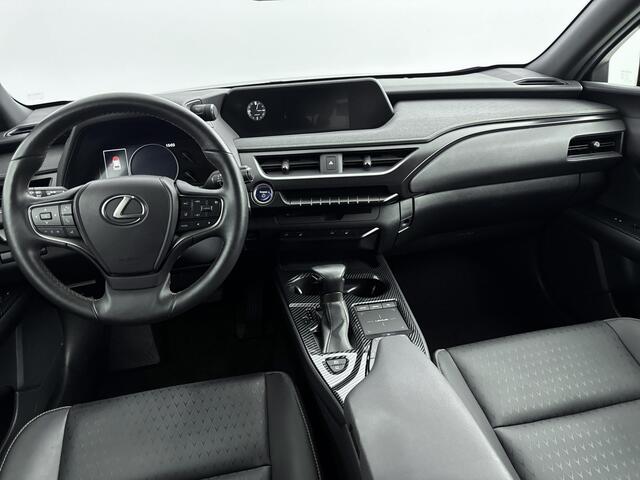 Lexus Ux 250h Business Line Limited | Trekhaak | Stoelverwarming | Apple Carplay /- Android Auto |