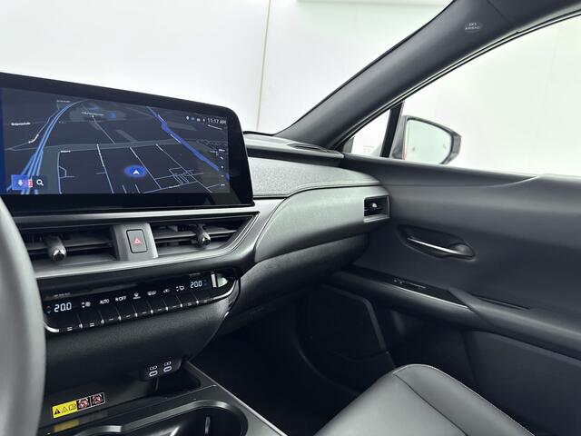 Lexus Ux 300h F SPORT Design Limited | Stoel /- Stuurwielverwarming | Parkeersensoren | Apple Carplay /- Android Auto |