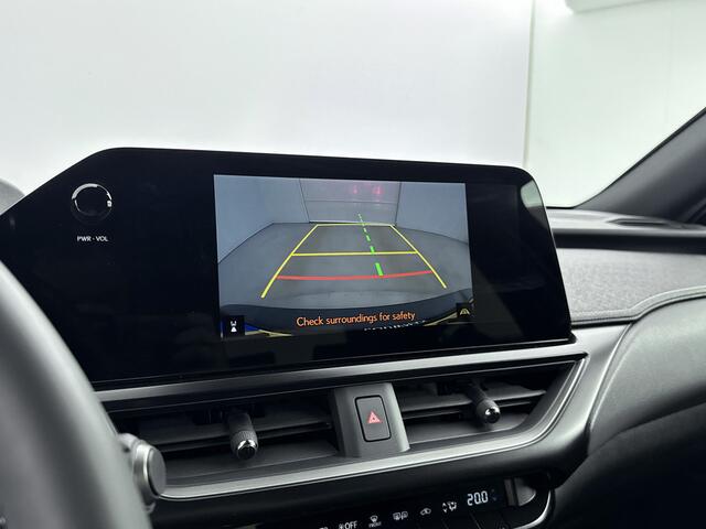 Lexus Ux 300h F SPORT Design Limited | Stoel /- Stuurwielverwarming | Parkeersensoren | Apple Carplay /- Android Auto |