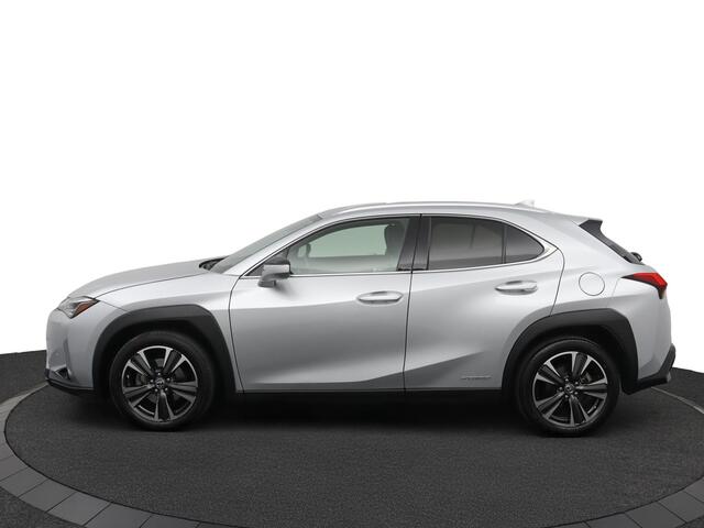 Lexus Ux 250h Luxury Line Limited | Elektrisch bedienbare achterklep | Lederen bekleding | Parkeersensoren | Stoelverwarming