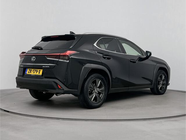 Lexus Ux 250h First Edition | Hazel Leder | Apple carplay | Android auto |