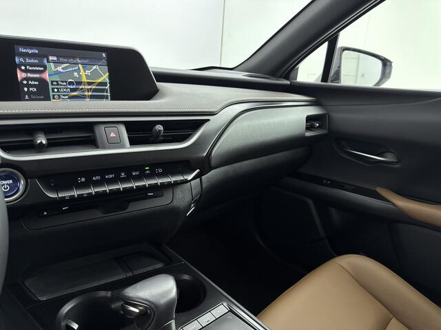 Lexus Ux 250h First Edition | Hazel Leder | Apple carplay | Android auto |