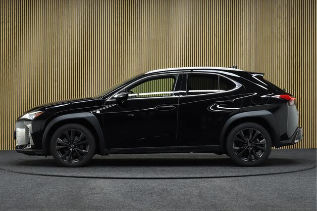 Lexus Ux 250h AWD F Sport Premium Navigatie | Cruise adaptief | Full options!!