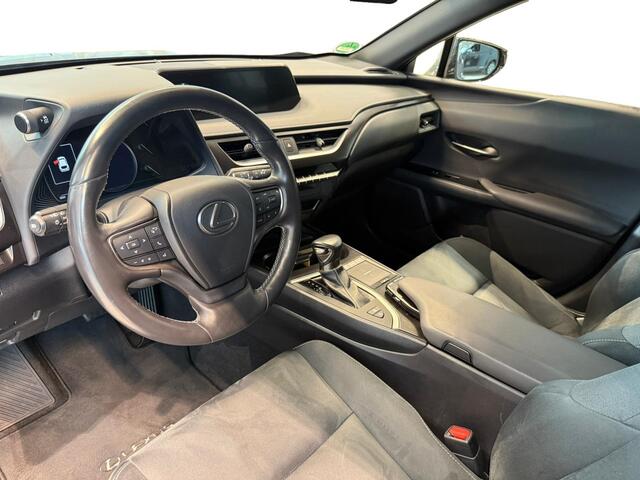 Lexus Ux 250h Preference Line Limited | Stoel verwarming | Stuurverwarming | Blind Spot Monitor |