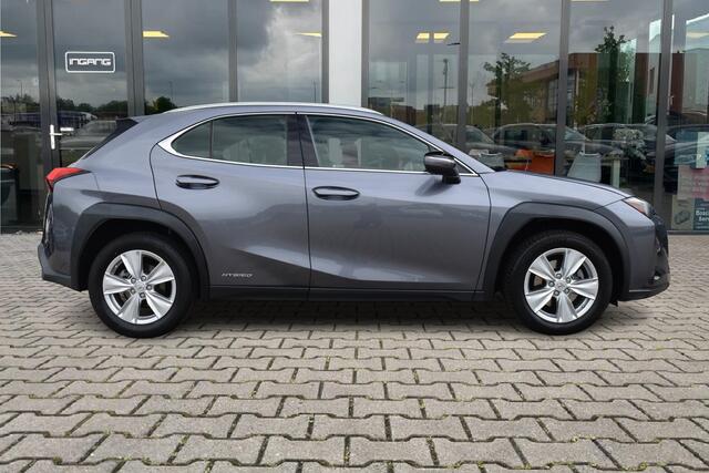 Lexus Ux 250h Business Line Pro | ACC | Camera | 17 Inch |