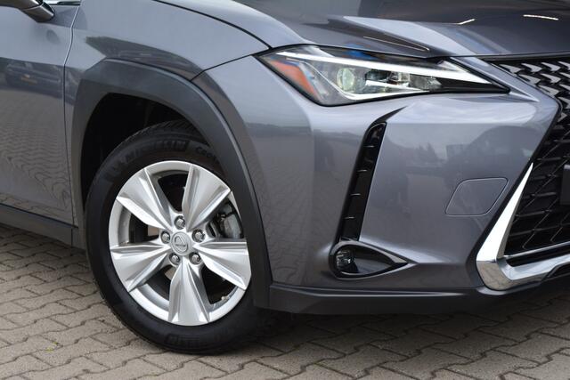 Lexus Ux 250h Business Line Pro | ACC | Camera | 17 Inch |