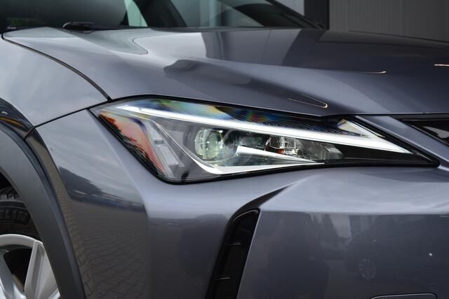Lexus Ux 250h Business Line Pro | ACC | Camera | 17 Inch |
