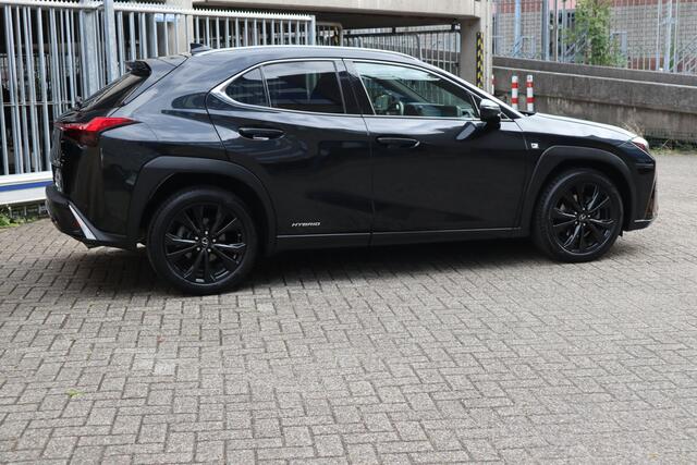 Lexus Ux 250h F Sport Line