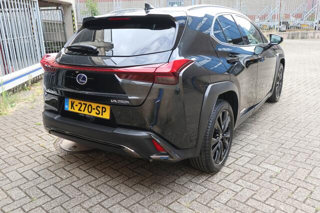 Lexus Ux 250h F Sport Line