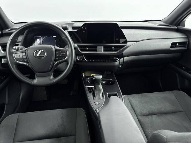 Lexus Ux 250h Business Line | Carplay | Adaptive Cruise Control | Parkeersensoren |