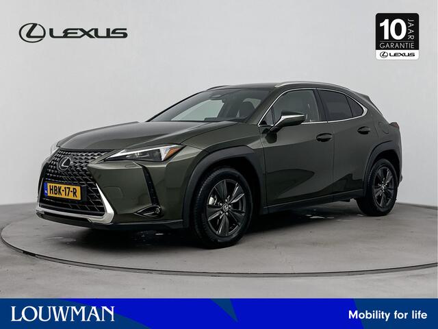 Lexus Ux 300h Urban Line | Comfort Pack | Stoel- en stuurverwarming |