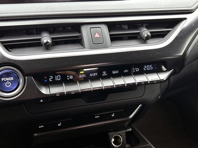 Lexus Ux 250h Luxury Line | Blind Spot Monitor | Apple CarPlay / Android Auto | Parkeersensoren |