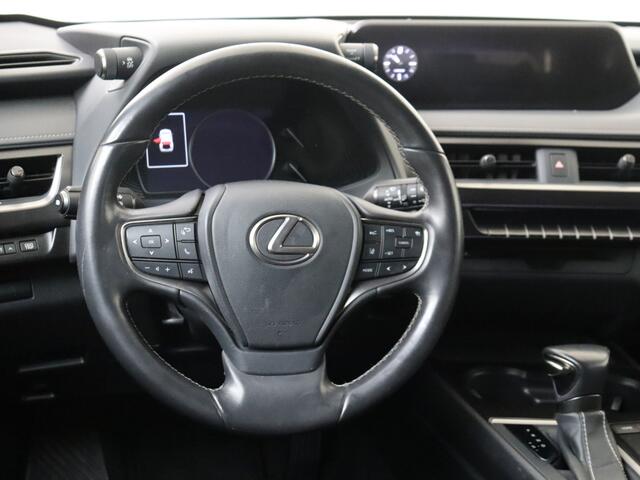 Lexus Ux 250h Business Line | Camera | Navigatie | Clima | Keyless Entry | Rijklaar prijs!