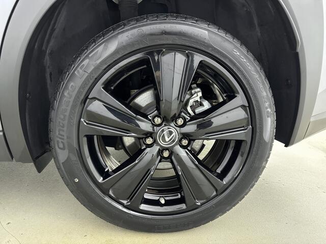 Lexus Ux 250h Luxury Line | Carplay/Navigatie | Parkeersensoren | Adaptive Cruise Control |