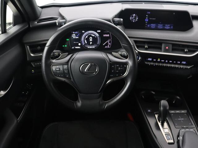Lexus Ux 300e Business 54 kWh | 1e eigenaar | Adaptive cruise | Carplay | Camera | Navigatie | Full LED | Elektrische stoelen | Climate control | Bluetooth