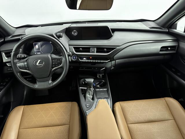 Lexus Ux 250h Luxury Line | Head-up Display | Carplay | Adaptive Cruise |