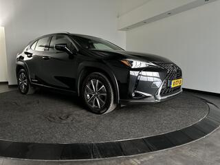 lexus-ux-300e-business-54-kwh-elekt