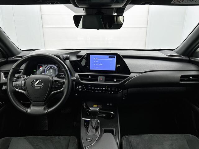 Lexus Ux 250h Urban Line | Apple Carplay/ Android Auto | Adaptive Cruise | LED koplampen | Lexus Link+ App bediening |