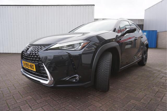 Lexus Ux 250H Business Line Pro Automaat