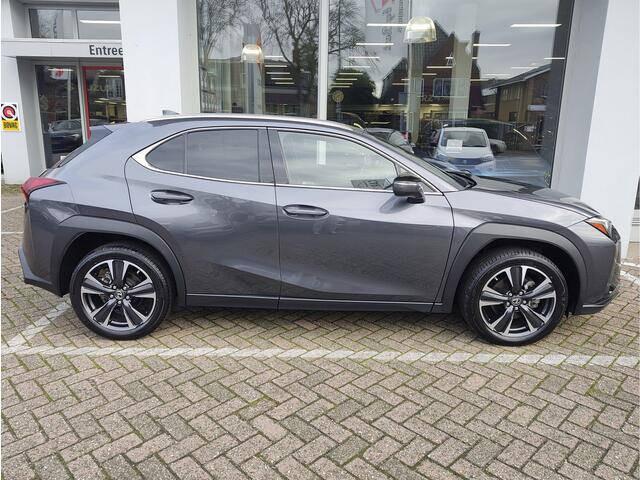 Lexus Ux 250h LUXURY LINE Leder | Keyless | Stuurverwarming | Dodehoeksens.
