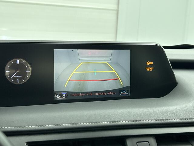 Lexus Ux 250h Business Line | BTW Voertuig |