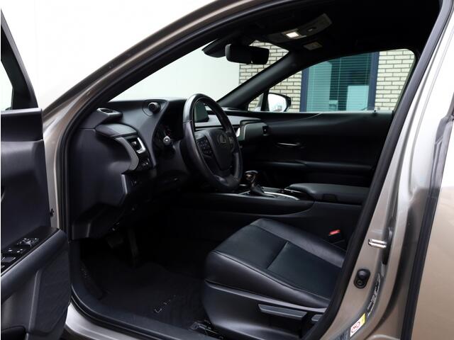 Lexus Ux 250h Luxury Line | Leder | Head-up | Dodehoek
