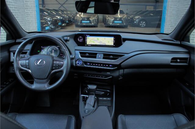 Lexus Ux 250h Executive Line |nieuw onderhoud|President Pack|pano|leder|dealer onderhouden|360 camera|