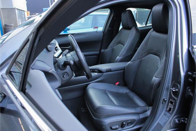 Lexus Ux 250h Executive Line |nieuw onderhoud|President Pack|pano|leder|dealer onderhouden|360 camera|