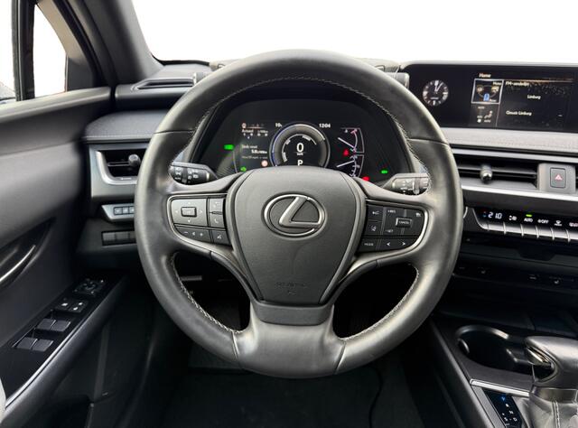 Lexus Ux 250h Preference Line I Hybrid I Camera I Leder I Cruise Control | Apple Carplay/Android Auto | DAB | LED koplampen
