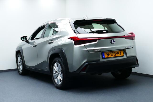 Lexus Ux 250h Adap Cruise, Camera, Navi, Velours, 17"LMV All Season Banden