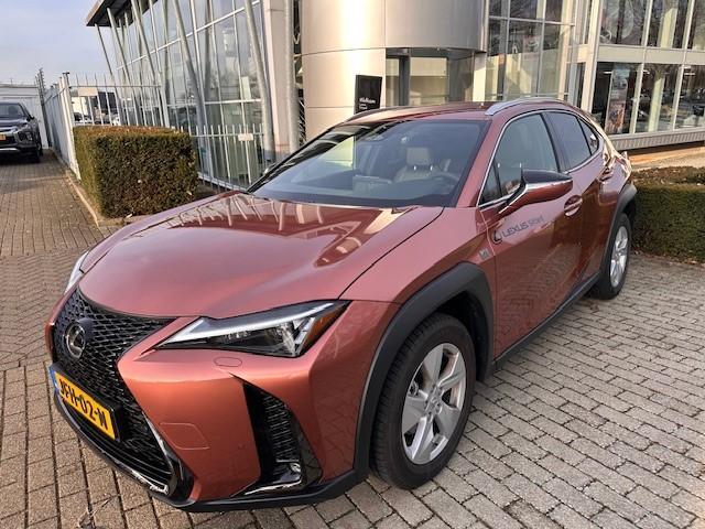 Lexus Ux 300h 35th Edition