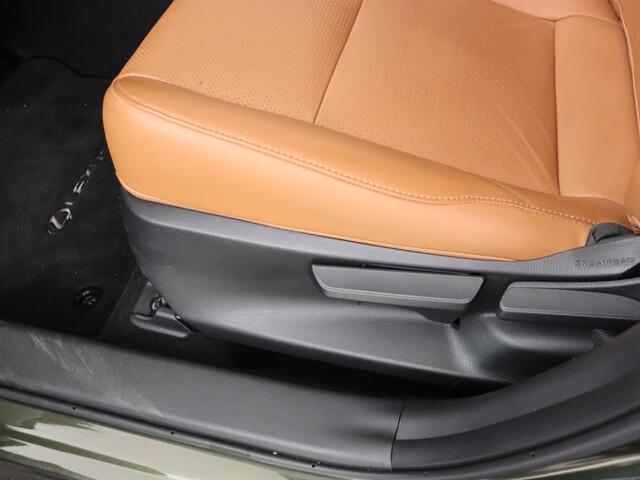 Lexus Ux 250h Luxury Line | Elektrisch schuif/kanteldak | Navigatie | Lederen bekleding |