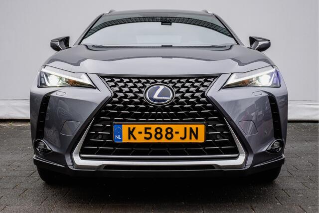 Lexus Ux 300e Luxury 54 kWh Camera/ Leer/ Elektr. verst. stoel/ Navigatie/ Carplay/ Stoel-stuurverwarming/ Adapt. cruise