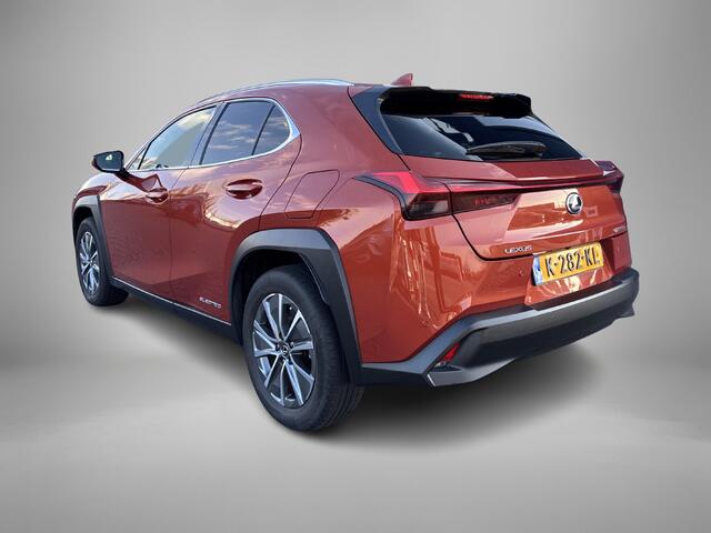 Lexus Ux 300e Luxury 54 kWh | Leder | stoel- verwarming / koeling | elektrische stoelen