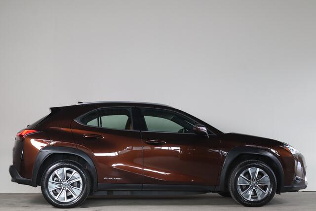Lexus Ux 300e Business 54 kWh - NL- Auto!! Stoelverw. I Elek. stoelen I Camera